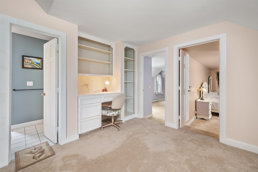 Laconia, New Hampshire, 03246, United States, 3 Bedrooms Bedrooms, ,2.5 BathroomsBathrooms,Residential,Forsale,1968474