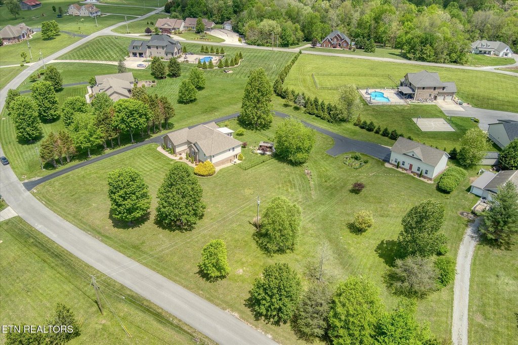 Crossville, Tennessee, 38555, United States, 3 Bedrooms Bedrooms, ,2.5 BathroomsBathrooms,Residential,Forsale,1929846