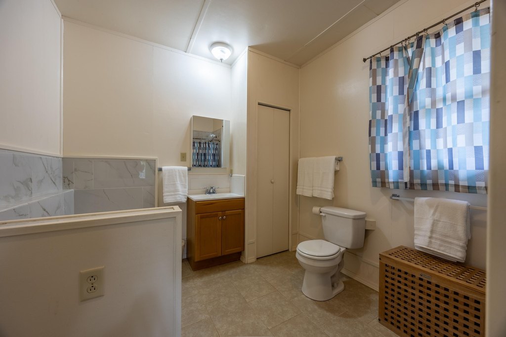 Kula, Hawaii, 96790, United States, 4 Bedrooms Bedrooms, ,1 BathroomBathrooms,Residential,Forsale,1944121