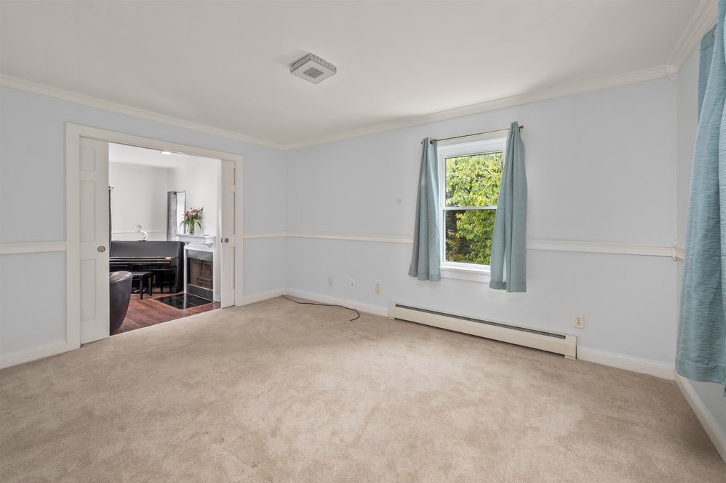 Laconia, New Hampshire, 03246, United States, 3 Bedrooms Bedrooms, ,2.5 BathroomsBathrooms,Residential,Forsale,1968474