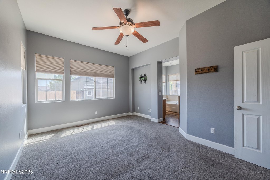 Sparks, Nevada, 89436, United States, 3 Bedrooms Bedrooms, ,2 BathroomsBathrooms,Residential,Forsale,1910317