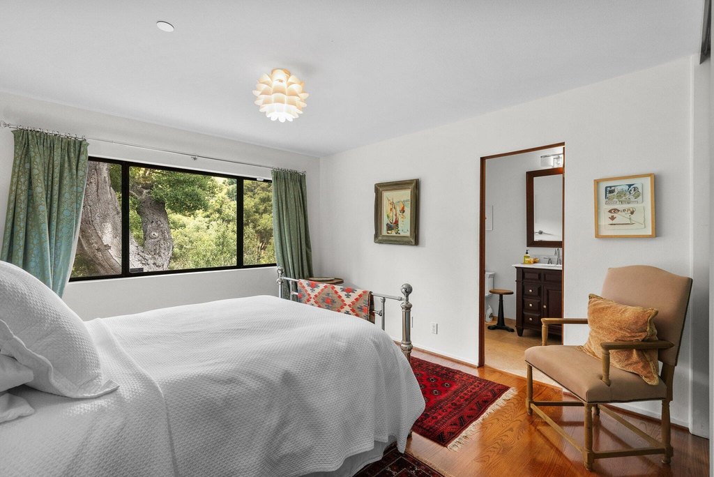 GOLETA, California, 93117, United States, 5 Bedrooms Bedrooms, ,4.5 BathroomsBathrooms,Residential,Forsale,1909547