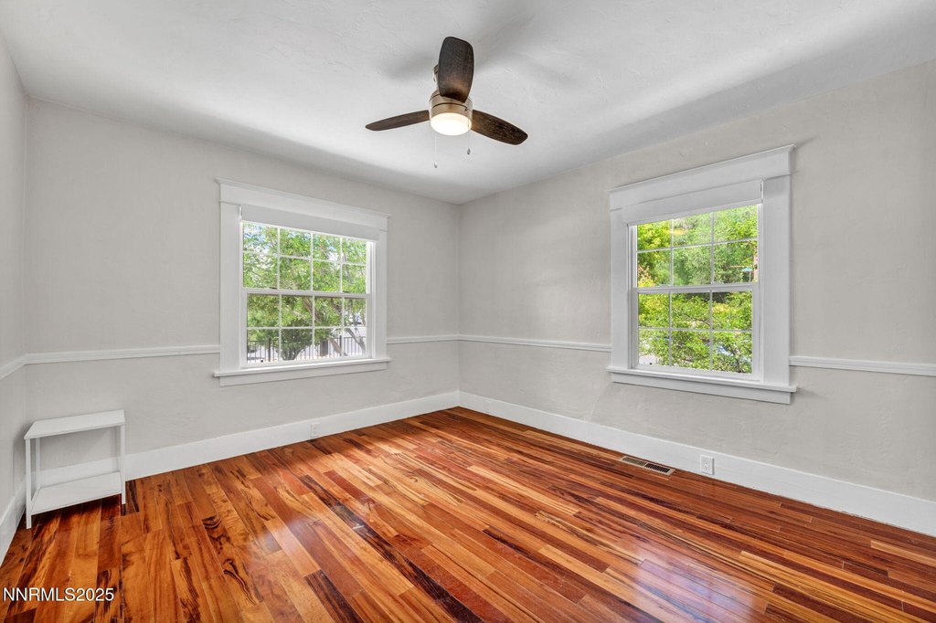 Reno, Nevada, 89503, United States, 2 Bedrooms Bedrooms, ,1 BathroomBathrooms,Residential,Forsale,1993740