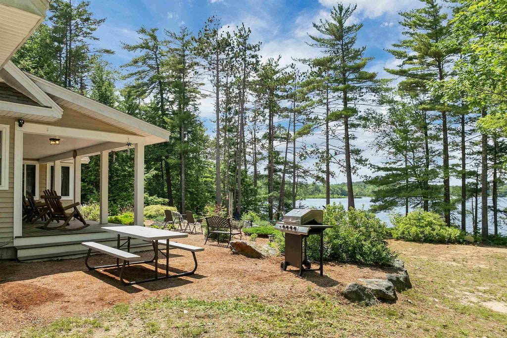 New Durham, New Hampshire, 03855, United States, 4 Bedrooms Bedrooms, ,3.5 BathroomsBathrooms,Residential,Forsale,1941222