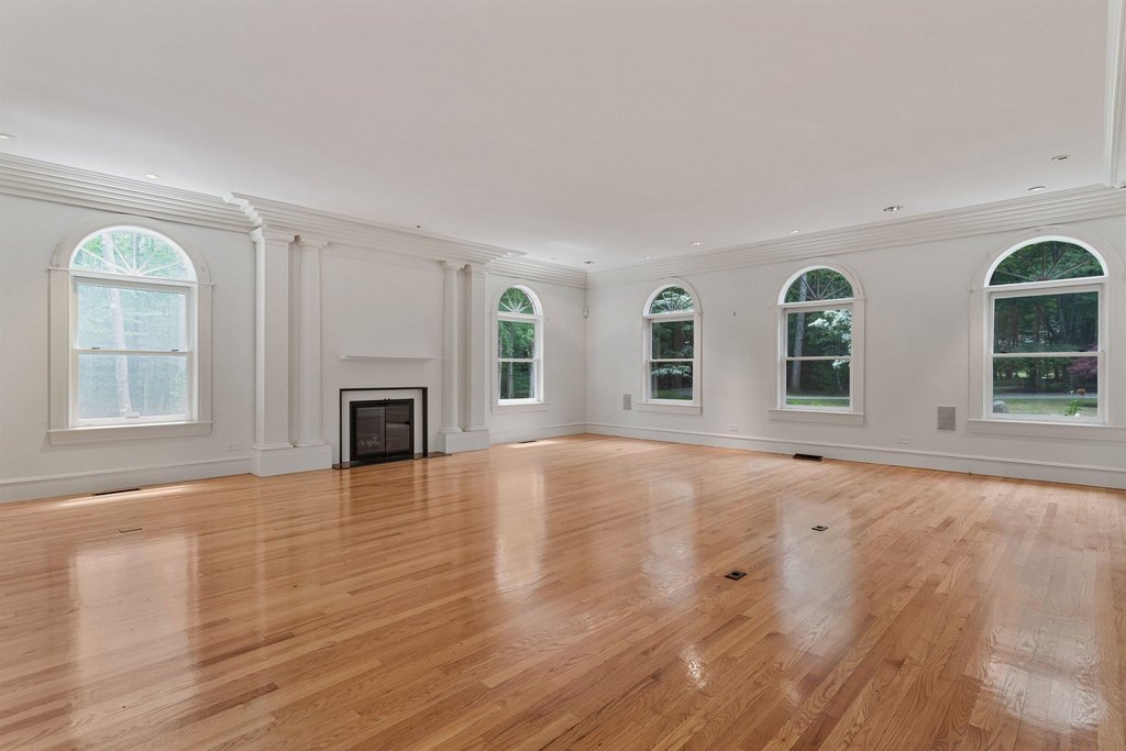 North Hampton, New Hampshire, 03862, United States, 5 Bedrooms Bedrooms, ,4.5 BathroomsBathrooms,Residential,Forsale,1941252