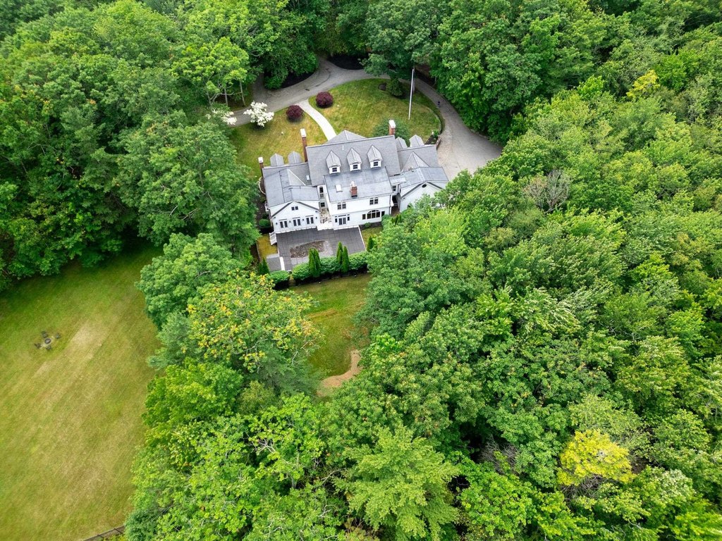 North Hampton, New Hampshire, 03862, United States, 5 Bedrooms Bedrooms, ,4.5 BathroomsBathrooms,Residential,Forsale,1941252