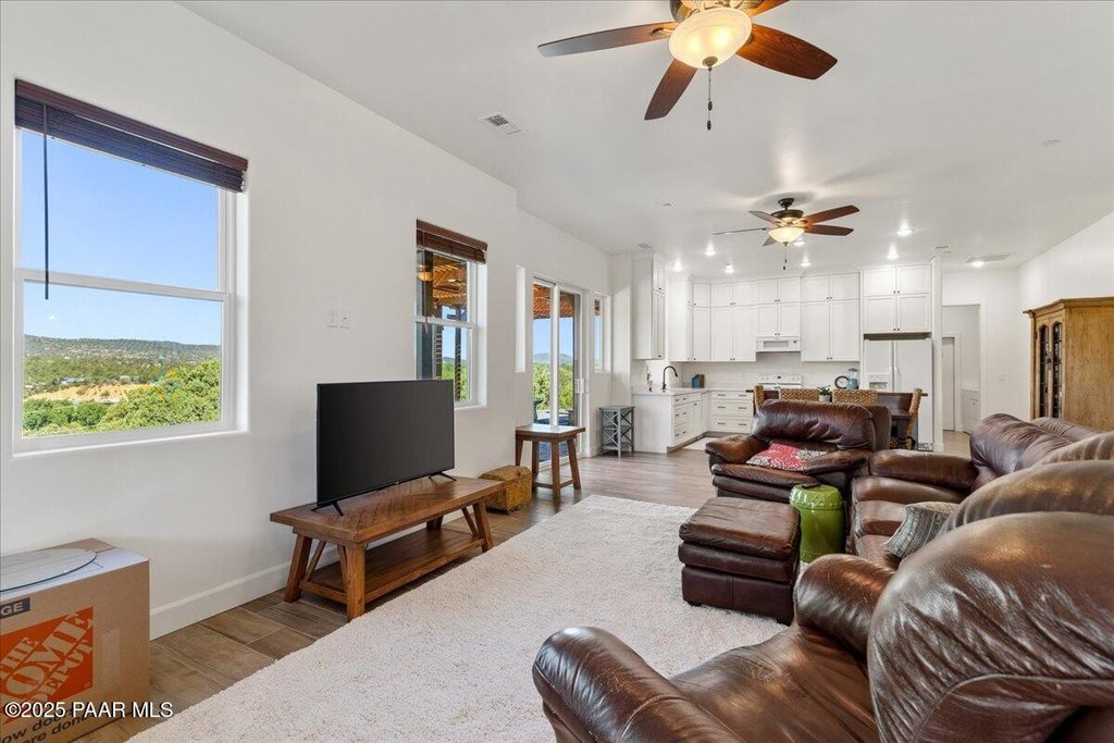 Prescott, Arizona, 86303, United States, 3 Bedrooms Bedrooms, ,2 BathroomsBathrooms,Residential,Forsale,1903165