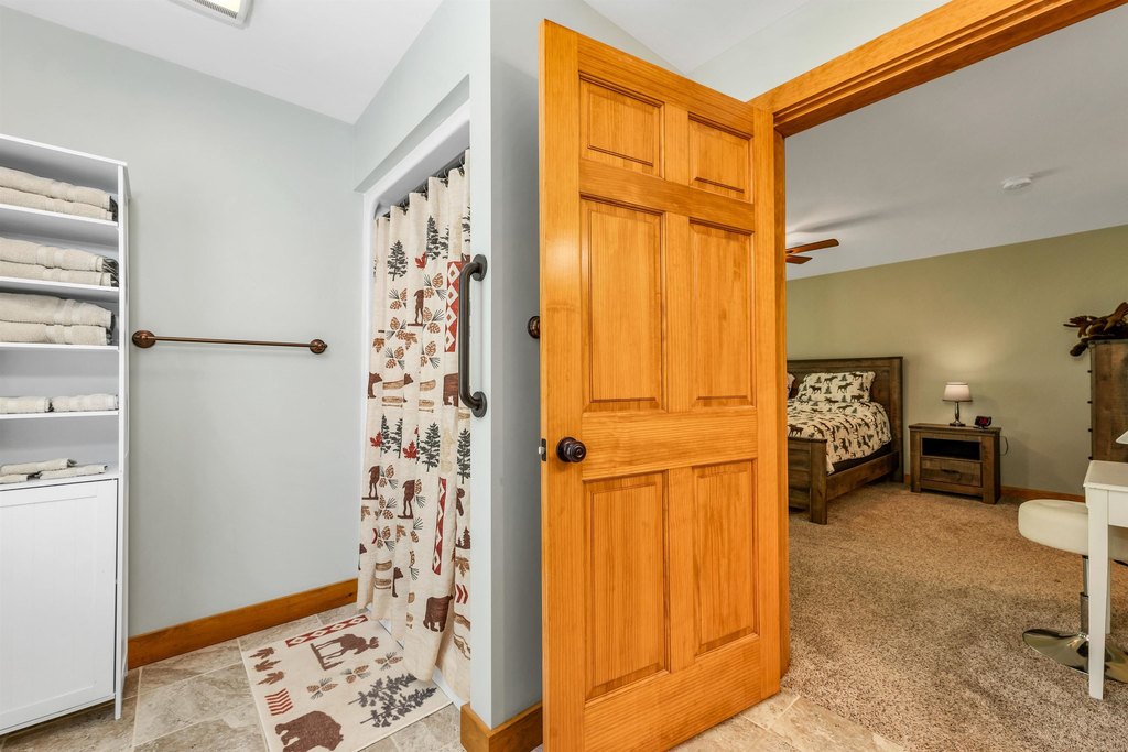 New Durham, New Hampshire, 03855, United States, 4 Bedrooms Bedrooms, ,3.5 BathroomsBathrooms,Residential,Forsale,1941222
