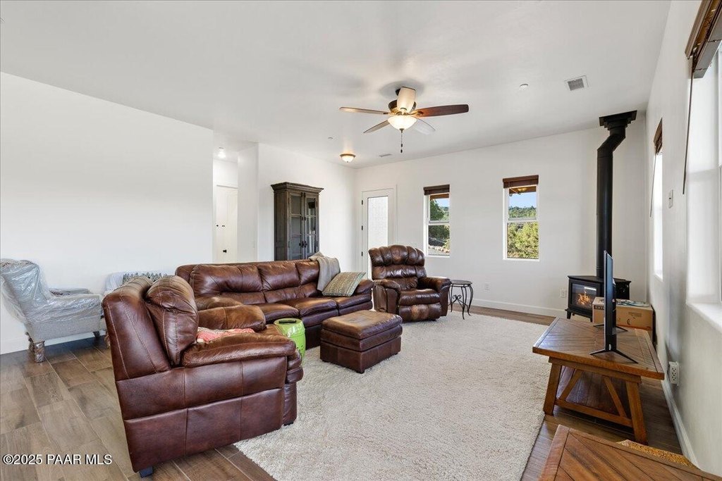Prescott, Arizona, 86303, United States, 3 Bedrooms Bedrooms, ,2 BathroomsBathrooms,Residential,Forsale,1903165