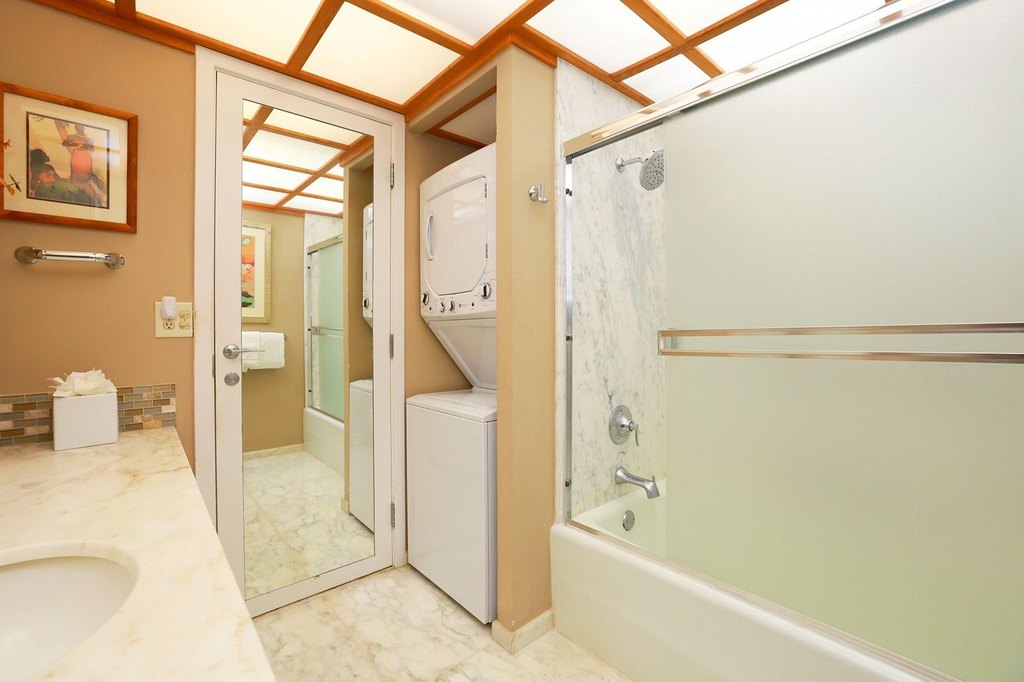 Lahaina, Hawaii, 96761, United States, 1 Bedroom Bedrooms, ,2 BathroomsBathrooms,Residential,Forsale,2007679