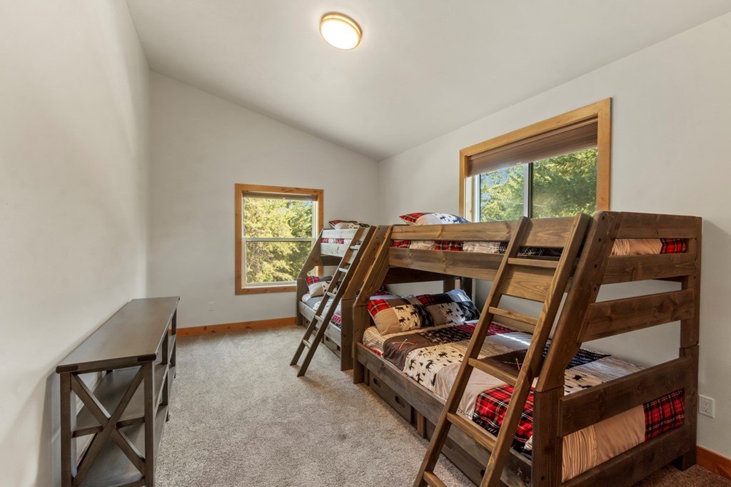 Donnelly, Idaho, 83615, United States, 2 Bedrooms Bedrooms, ,1 BathroomBathrooms,Residential,Forsale,1946188