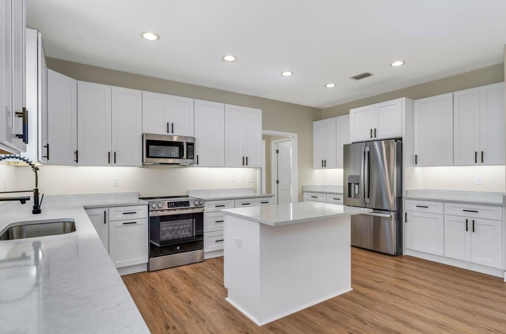 Port St. Joe, Florida, 32456, United States, 3 Bedrooms Bedrooms, ,2 BathroomsBathrooms,Residential,Forsale,1946758