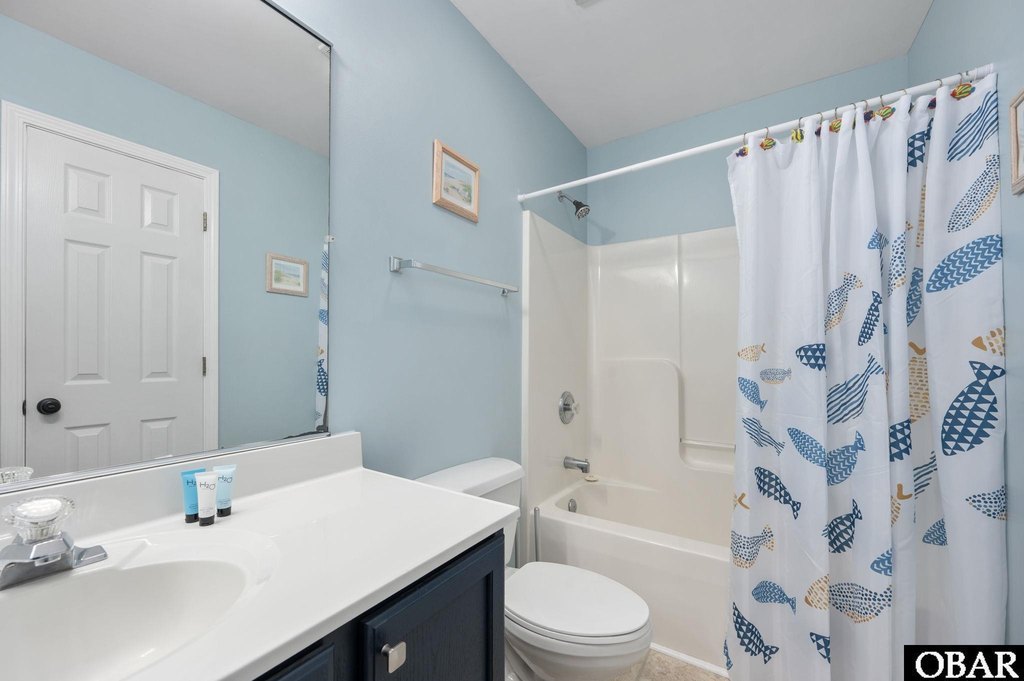 Duck, North Carolina, 27949, United States, 7 Bedrooms Bedrooms, ,5.5 BathroomsBathrooms,Residential,Forsale,1914381