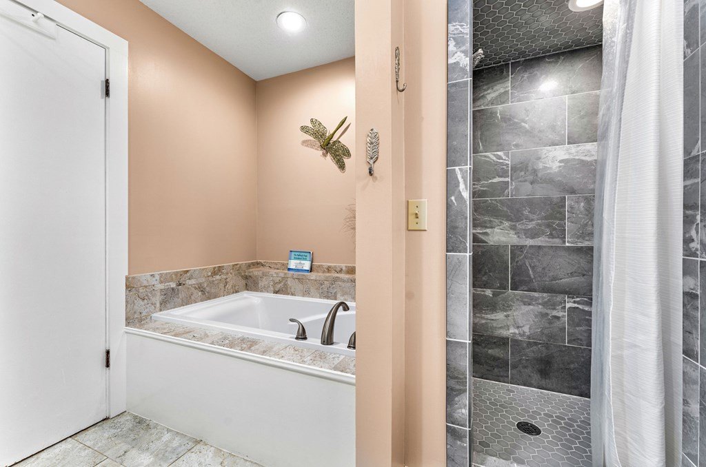 Port St. Joe, Florida, 32456, United States, 2 Bedrooms Bedrooms, ,2 BathroomsBathrooms,Residential,Forsale,1995102