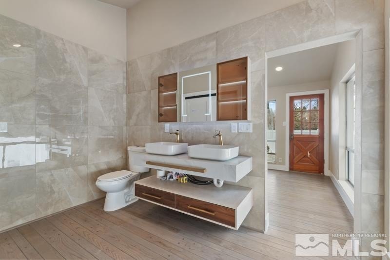 Reno, Nevada, 89509, United States, 4 Bedrooms Bedrooms, ,3 BathroomsBathrooms,Residential,Forsale,1910325
