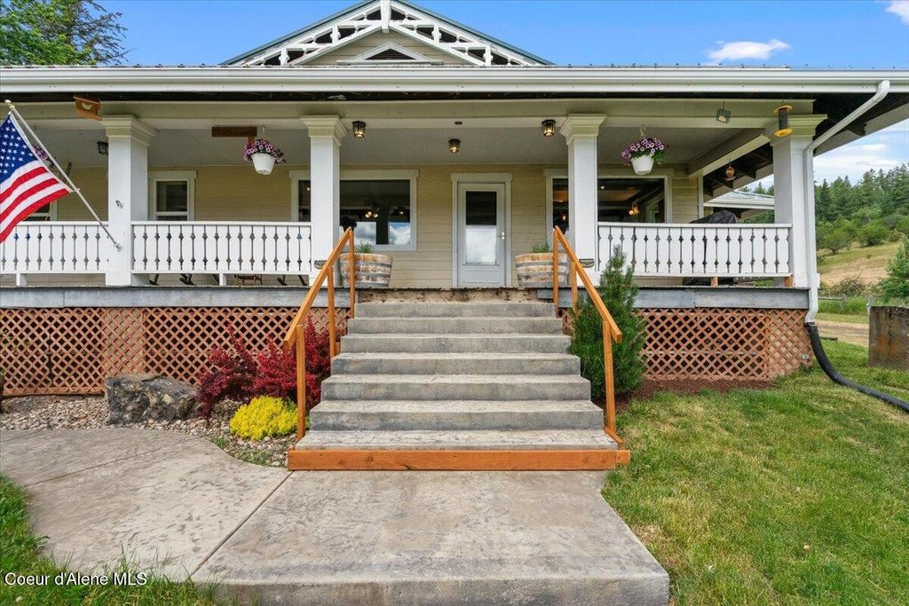 Plummer, Idaho, 83851, United States, 6 Bedrooms Bedrooms, ,3 BathroomsBathrooms,Residential,Forsale,1913879