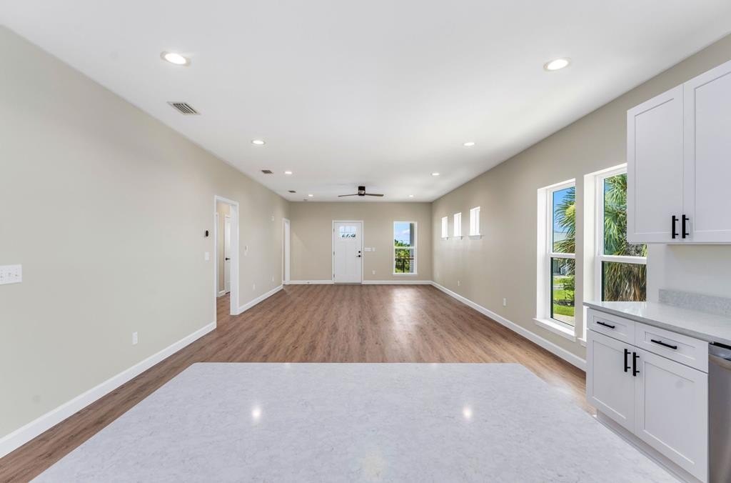 Port St. Joe, Florida, 32456, United States, 3 Bedrooms Bedrooms, ,2 BathroomsBathrooms,Residential,Forsale,1946758