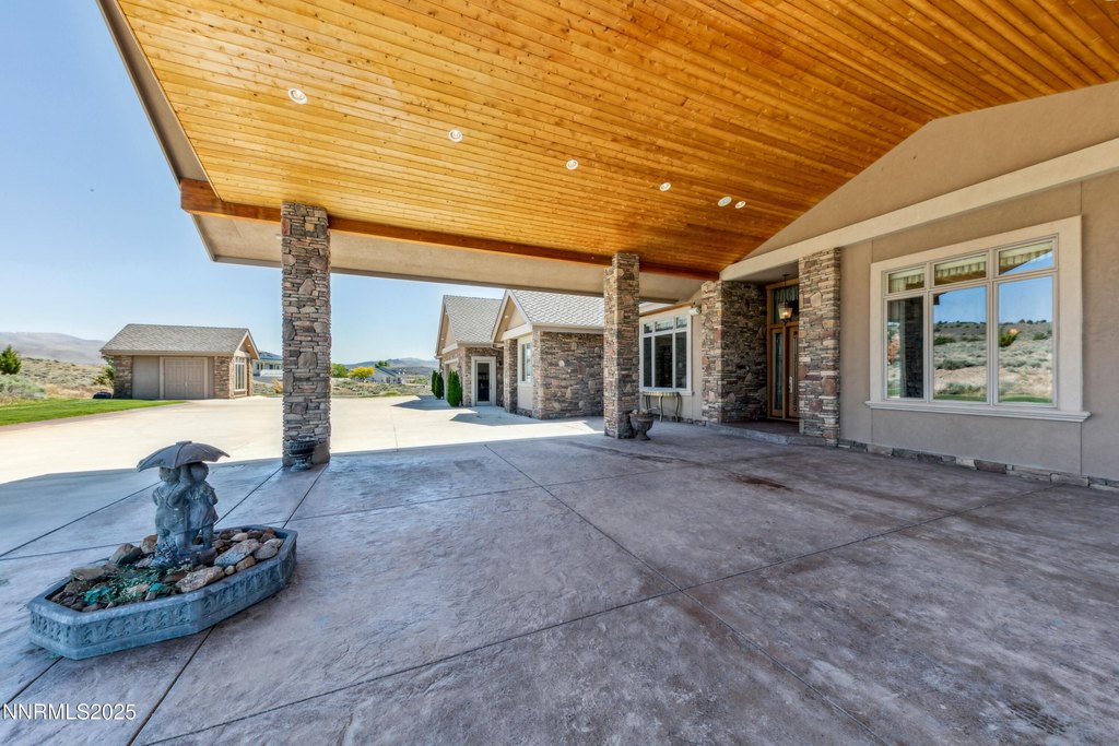 Gardnerville, Nevada, 89410, United States, 5 Bedrooms Bedrooms, ,6.5 BathroomsBathrooms,Residential,Forsale,1886497