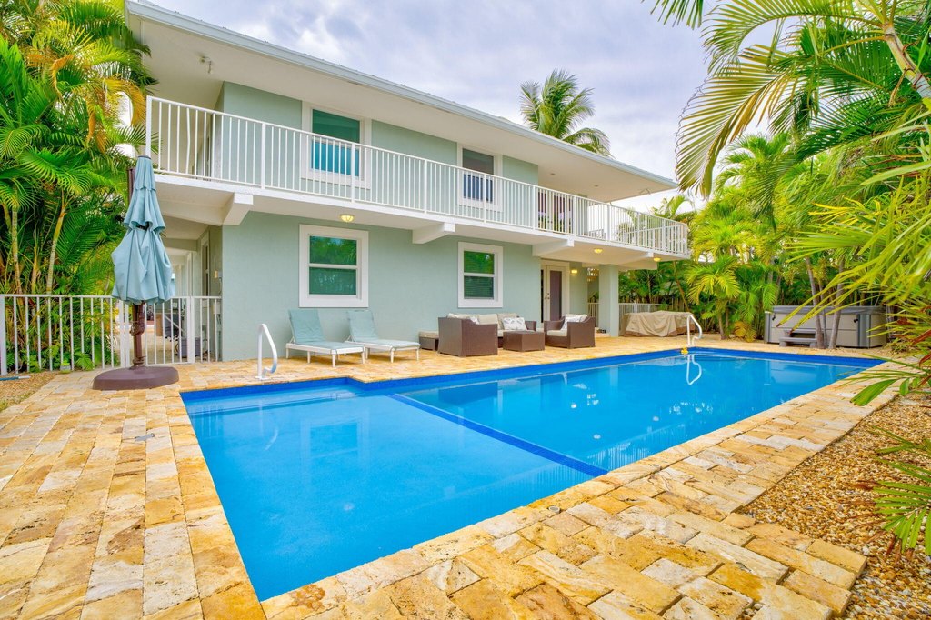 Key Colony, Florida, 33051, United States, 6 Bedrooms Bedrooms, ,4 BathroomsBathrooms,Residential,Forsale,2004351