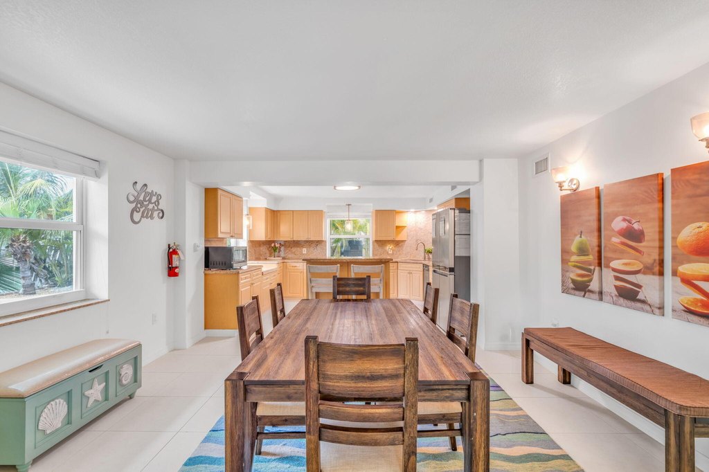 Key Colony, Florida, 33051, United States, 6 Bedrooms Bedrooms, ,4 BathroomsBathrooms,Residential,Forsale,2004351