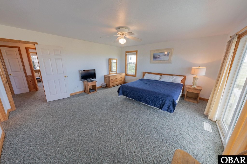 Avon, North Carolina, 27915, United States, 5 Bedrooms Bedrooms, ,4 BathroomsBathrooms,Residential,Forsale,1914410