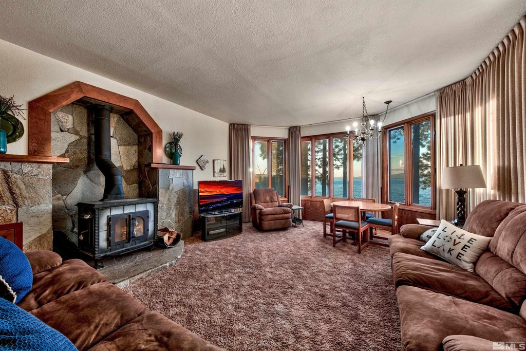 South Lake Tahoe, California, 96150, United States, 4 Bedrooms Bedrooms, ,3 BathroomsBathrooms,Residential,Forsale,1920160