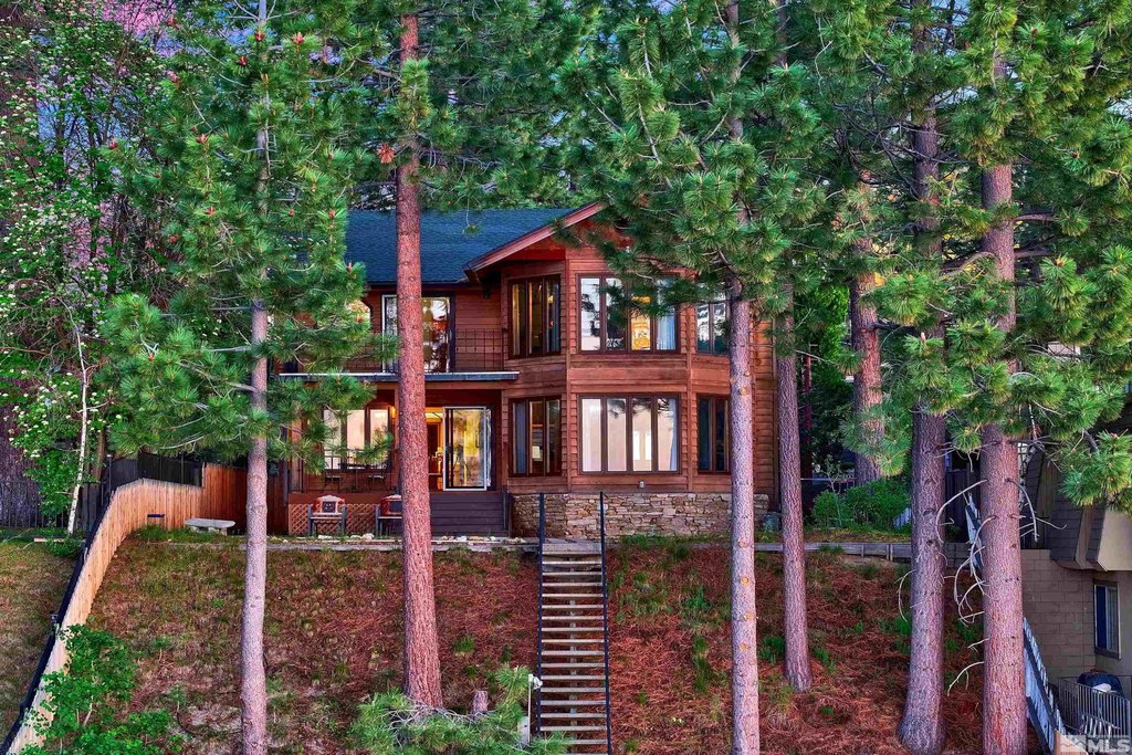 South Lake Tahoe, California, 96150, United States, 4 Bedrooms Bedrooms, ,3 BathroomsBathrooms,Residential,Forsale,1920160