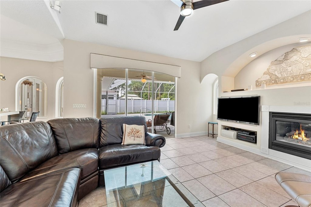 PALM COAST, Florida, 32164, United States, 3 Bedrooms Bedrooms, ,2.5 BathroomsBathrooms,Residential,Forsale,1990128