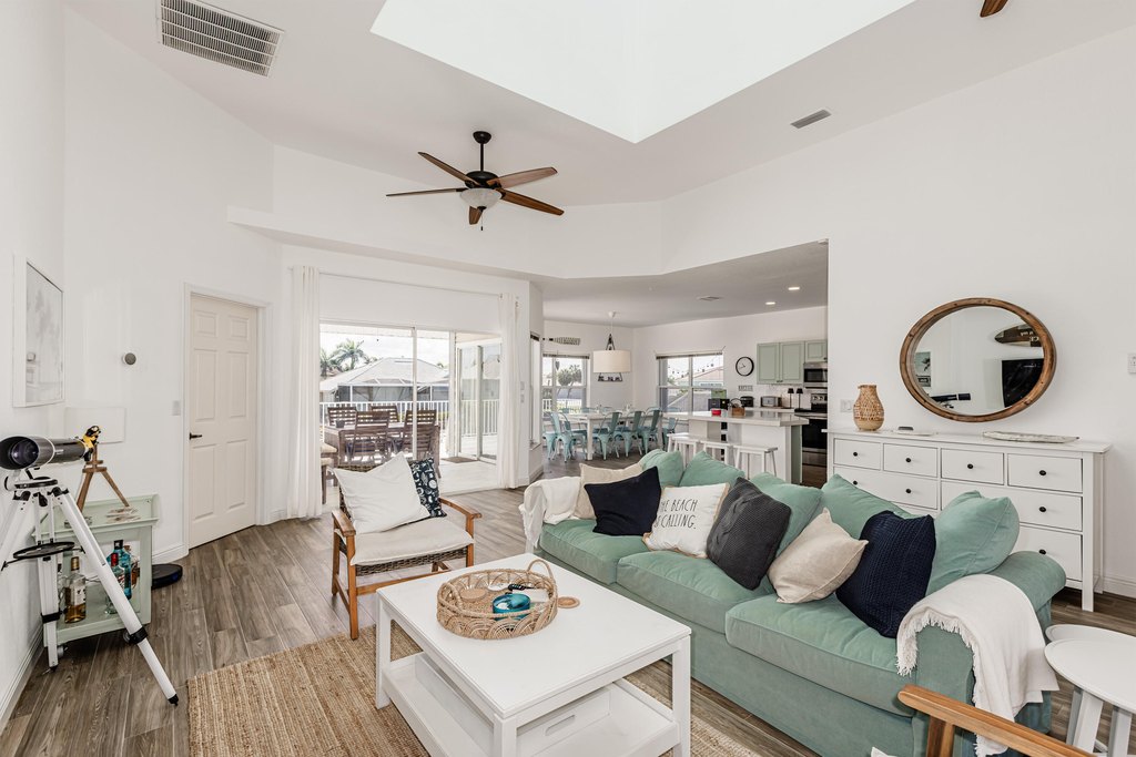 Marco Island, Florida, 34145, United States, 3 Bedrooms Bedrooms, ,2 BathroomsBathrooms,Residential,Forsale,1969872