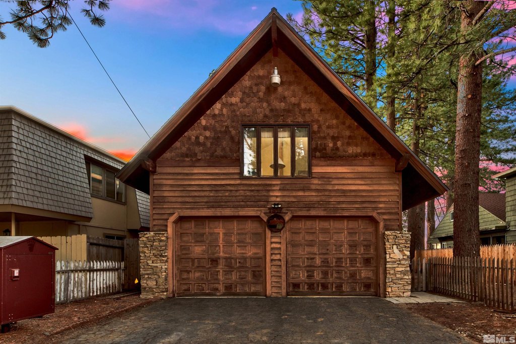 South Lake Tahoe, California, 96150, United States, 4 Bedrooms Bedrooms, ,3 BathroomsBathrooms,Residential,Forsale,1920160
