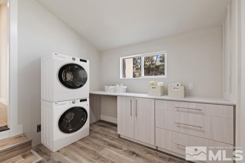 Reno, Nevada, 89509, United States, 4 Bedrooms Bedrooms, ,3 BathroomsBathrooms,Residential,Forsale,1910325