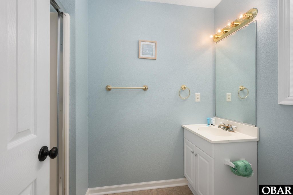 Duck, North Carolina, 27949, United States, 7 Bedrooms Bedrooms, ,5.5 BathroomsBathrooms,Residential,Forsale,1914381