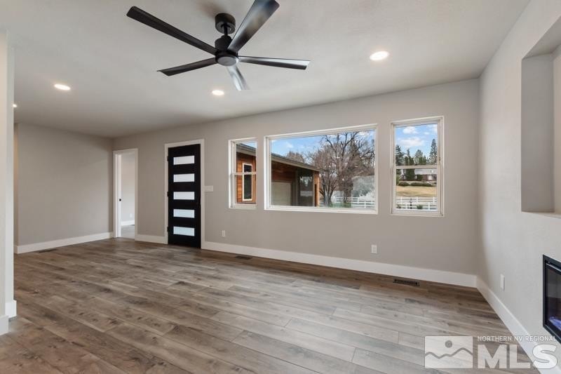 Reno, Nevada, 89509, United States, 4 Bedrooms Bedrooms, ,3 BathroomsBathrooms,Residential,Forsale,1910325