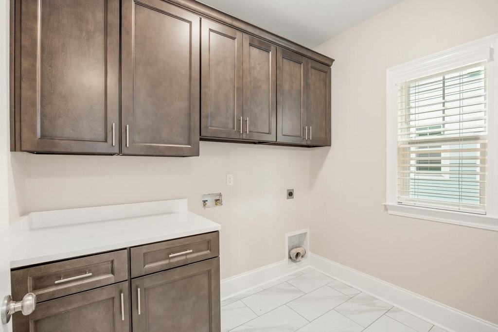 Tallahassee, Florida, 32312, United States, 3 Bedrooms Bedrooms, ,2.5 BathroomsBathrooms,Residential,Forsale,1946743