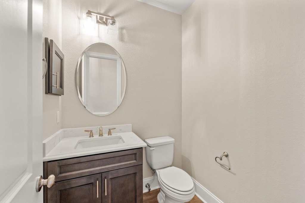 Tallahassee, Florida, 32312, United States, 3 Bedrooms Bedrooms, ,2.5 BathroomsBathrooms,Residential,Forsale,1946743