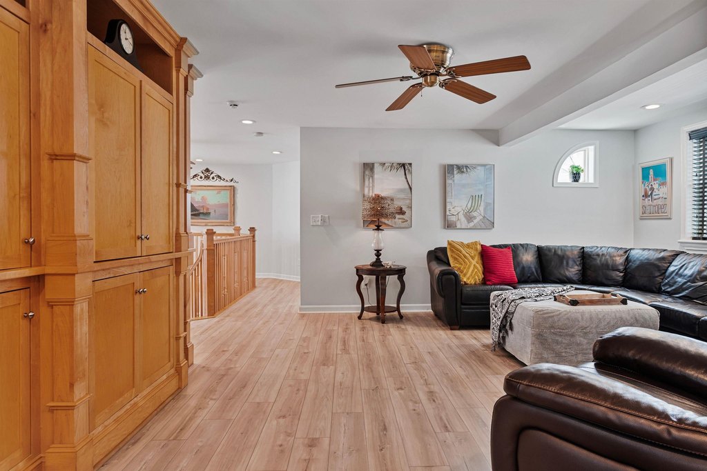 Hampton, New Hampshire, 03842, United States, 4 Bedrooms Bedrooms, ,3.5 BathroomsBathrooms,Residential,Forsale,1934012