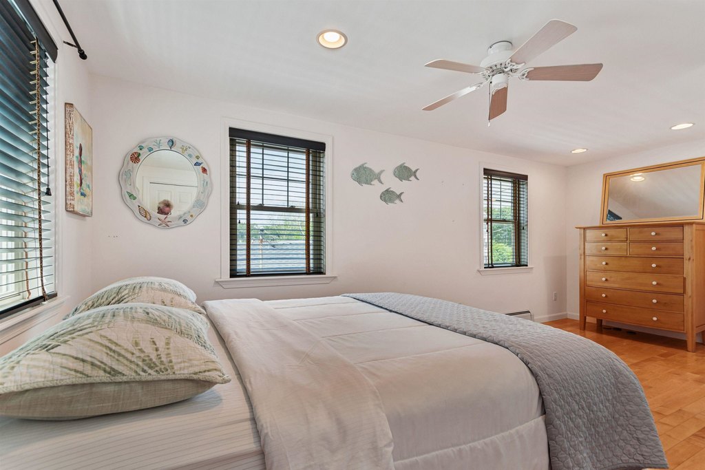 Hampton, New Hampshire, 03842, United States, 4 Bedrooms Bedrooms, ,3.5 BathroomsBathrooms,Residential,Forsale,1934012