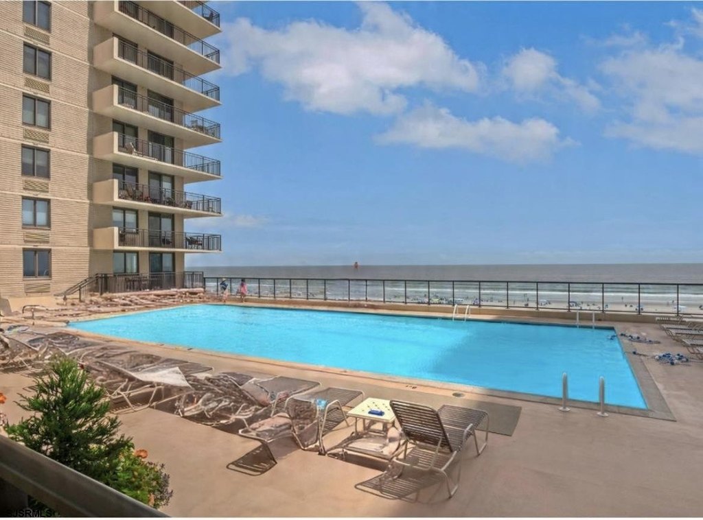 Margate, New Jersey, 08402, United States, 2 Bedrooms Bedrooms, ,2 BathroomsBathrooms,Residential,Forsale,1967248