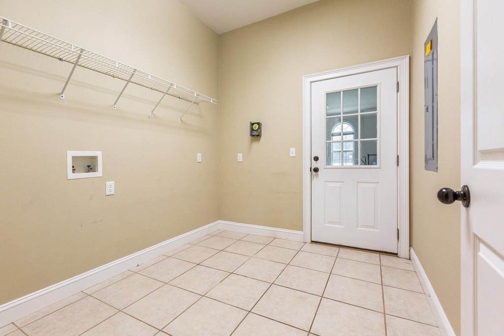 Monticello, Florida, 32344, United States, 3 Bedrooms Bedrooms, ,3 BathroomsBathrooms,Residential,Forsale,1995097