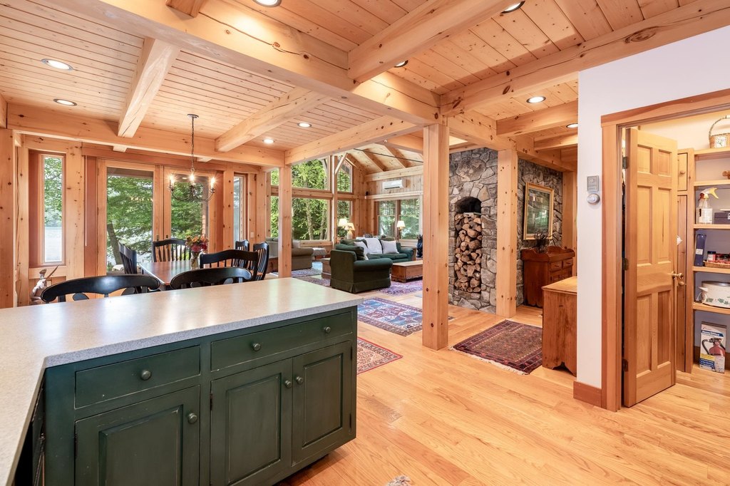 Moultonborough, New Hampshire, 03254, United States, 4 Bedrooms Bedrooms, ,3 BathroomsBathrooms,Residential,Forsale,1909940