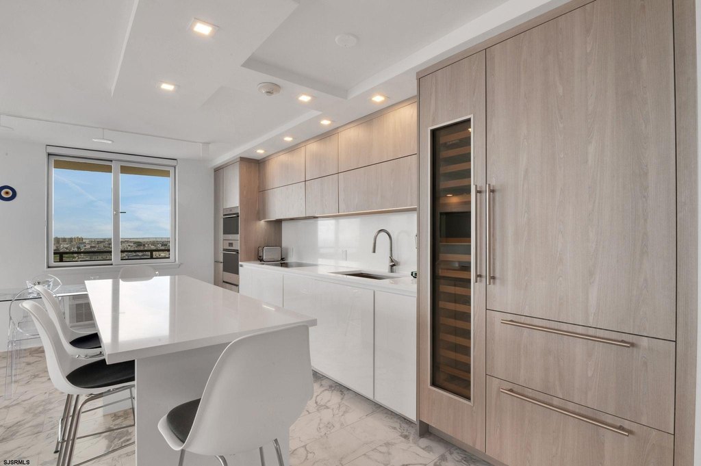 Margate, New Jersey, 08402, United States, 2 Bedrooms Bedrooms, ,2 BathroomsBathrooms,Residential,Forsale,1967248