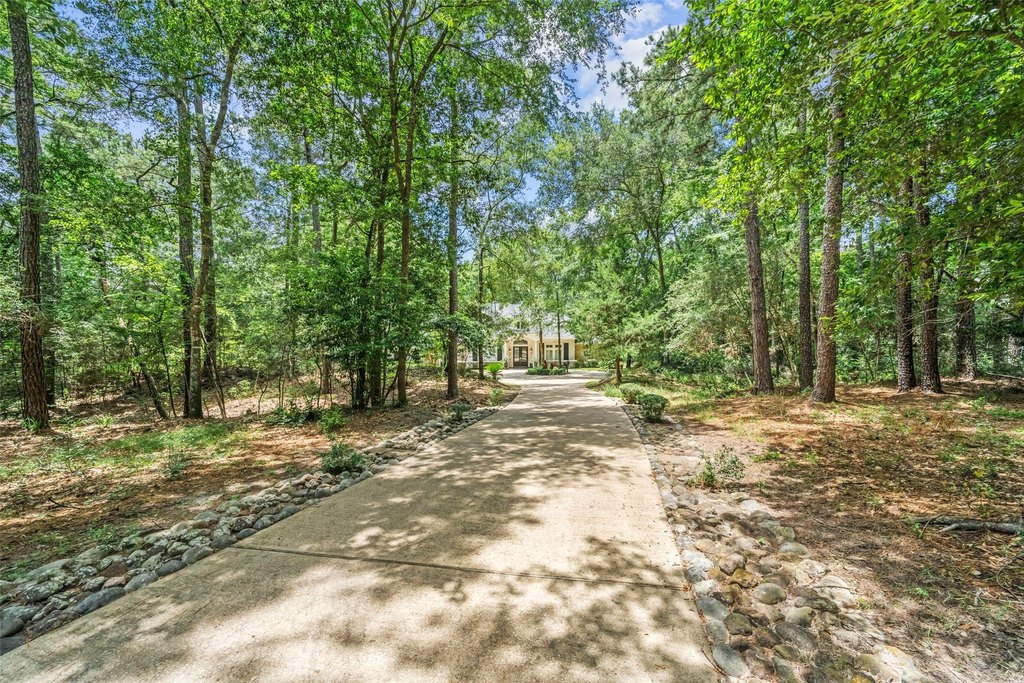Conroe, Texas, 77304, United States, 4 Bedrooms Bedrooms, ,3.5 BathroomsBathrooms,Residential,Forsale,1953104