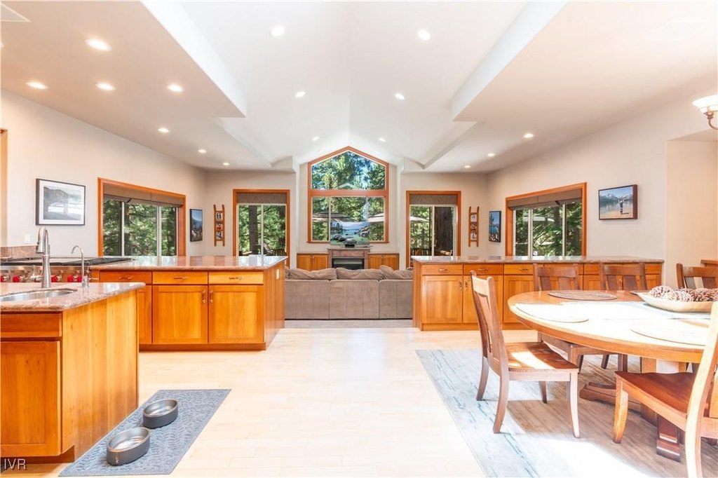 Incline Village, Nevada, 89451, United States, 3 Bedrooms Bedrooms, ,3.5 BathroomsBathrooms,Residential,Forsale,1920150