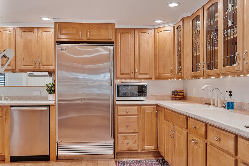 Hampton, New Hampshire, 03842, United States, 4 Bedrooms Bedrooms, ,3.5 BathroomsBathrooms,Residential,Forsale,1934012