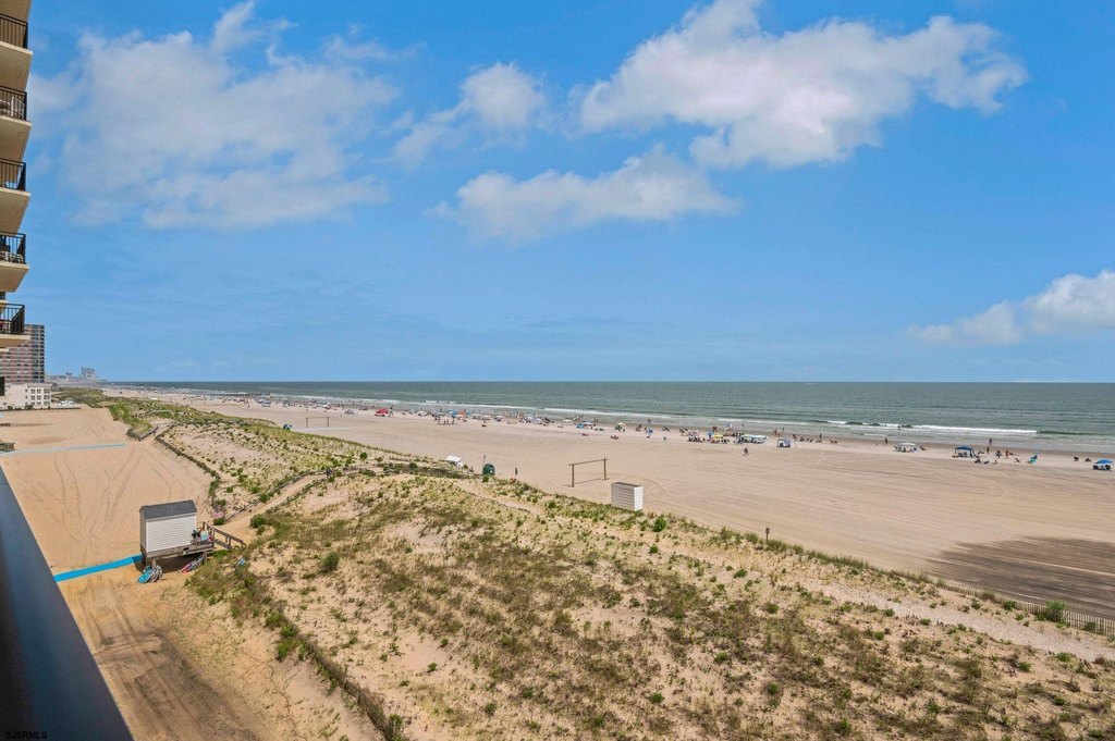 Margate, New Jersey, 08402, United States, 2 Bedrooms Bedrooms, ,2 BathroomsBathrooms,Residential,Forsale,1967248