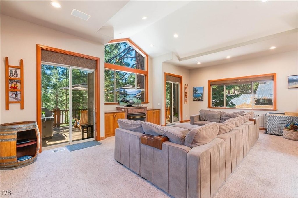 Incline Village, Nevada, 89451, United States, 3 Bedrooms Bedrooms, ,3.5 BathroomsBathrooms,Residential,Forsale,1920150