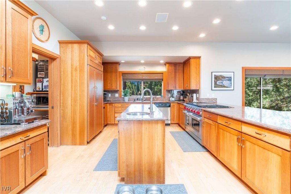 Incline Village, Nevada, 89451, United States, 3 Bedrooms Bedrooms, ,3.5 BathroomsBathrooms,Residential,Forsale,1920150