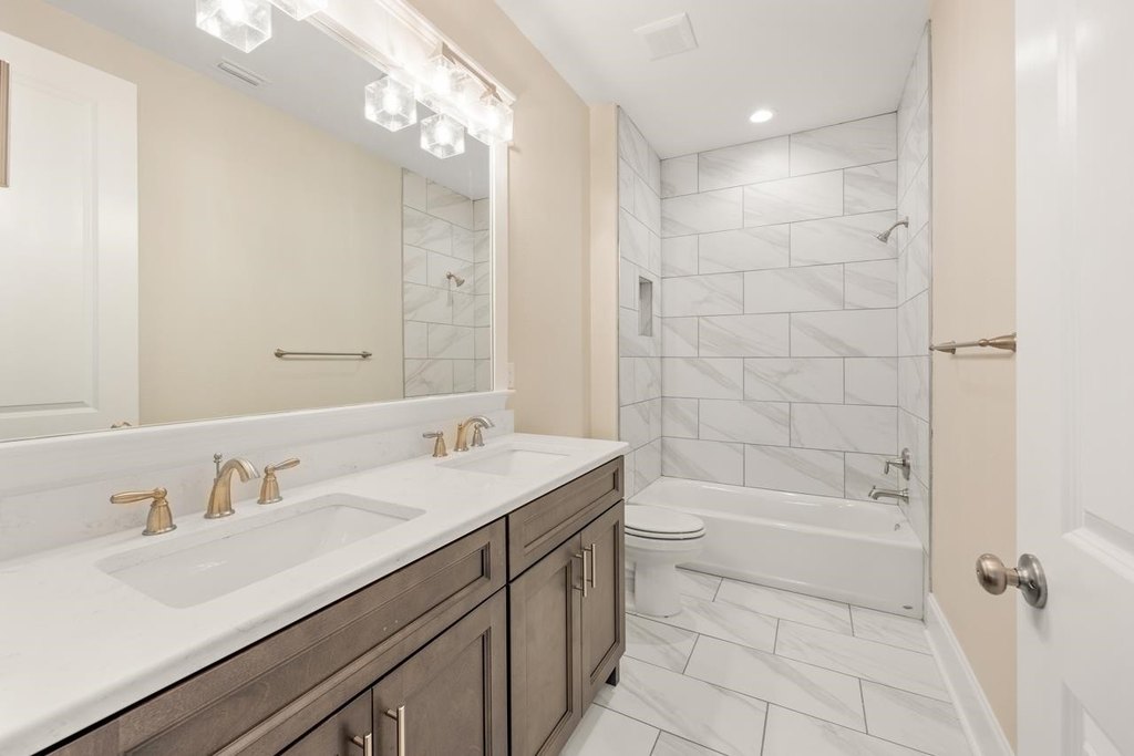 Tallahassee, Florida, 32312, United States, 3 Bedrooms Bedrooms, ,2.5 BathroomsBathrooms,Residential,Forsale,1946743