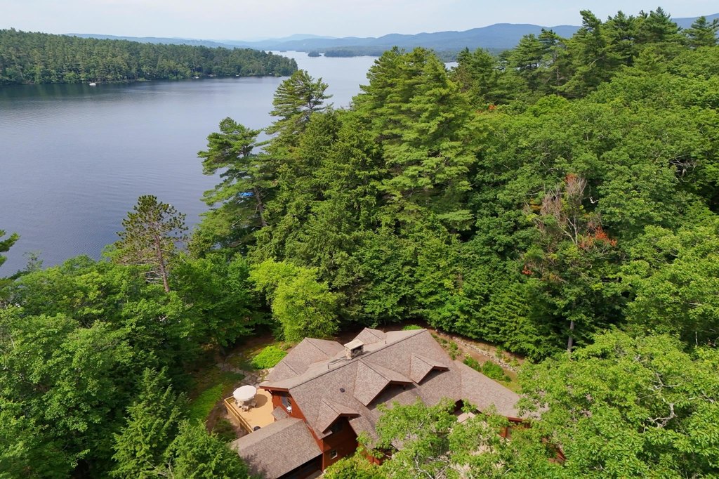 Moultonborough, New Hampshire, 03254, United States, 4 Bedrooms Bedrooms, ,3 BathroomsBathrooms,Residential,Forsale,1909940
