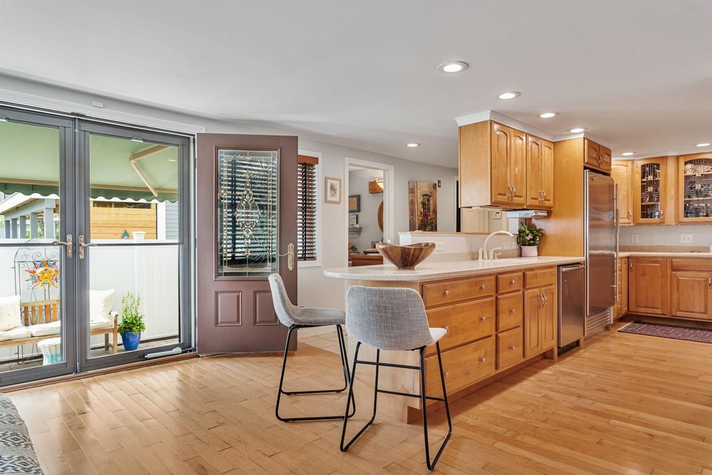 Hampton, New Hampshire, 03842, United States, 4 Bedrooms Bedrooms, ,3.5 BathroomsBathrooms,Residential,Forsale,1934012